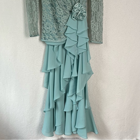 Vintage 70 80s Cheryl Kaye Sea Green Lace Asymmetric Cascading Ruffle Wrap Dress - Picture 3 of 16